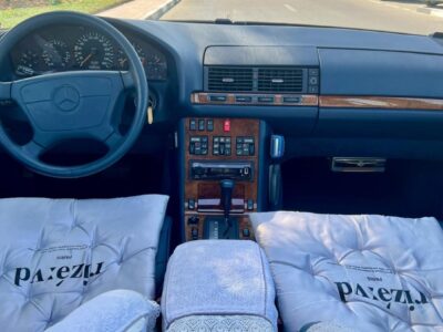 1992 Mercedes-Benz 500 SEL 5.0 liters 8 Cylinders Engine Blue Black