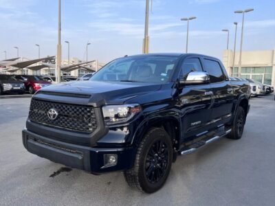 2017 Toyota Tundra Crewmax Limited 5.7 litre 8 Cylinder Engine Black Grey