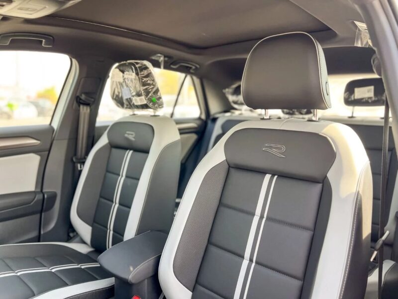 2025 Volkswagen T ROC T ROC 1.5L Black Package TURBOCHARGED White Black