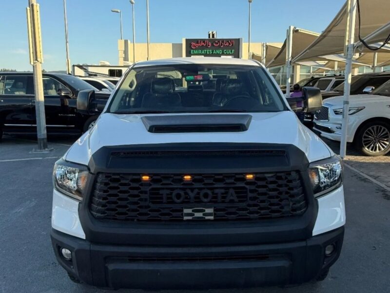 2020 RAM 1500 TRX 6.2 litre 8 Cylinders Engine Petrol White Black