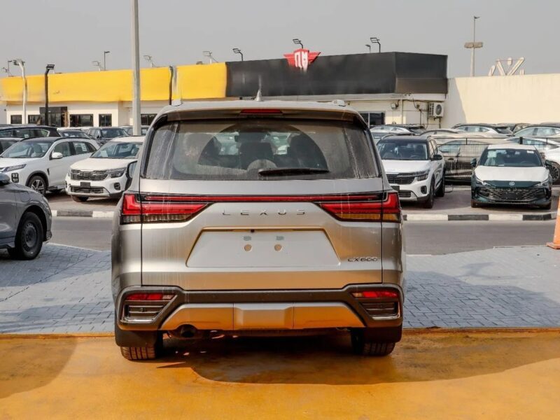 2025 Lexus LX 600 Signature 3.5 litre 6 Cylinder Engine Silver Red