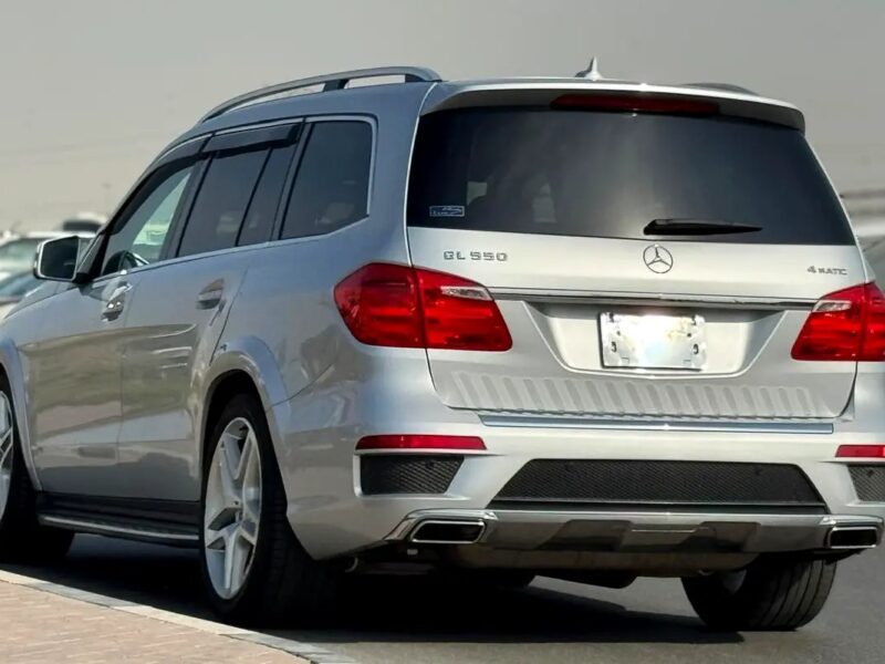 2014 Mercedes-Benz GL-Class GL 550 8 Cylinder CLEAN CAR Silver Black