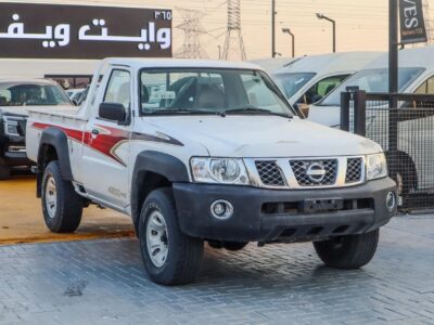 2020 Nissan Patrol Pickup Nissan Patrol 4.8L 6 Cylinder Engine White Grey