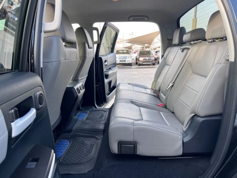 2017 Toyota Tundra Crewmax Limited 5.7 litre 8 Cylinder Engine Black Grey