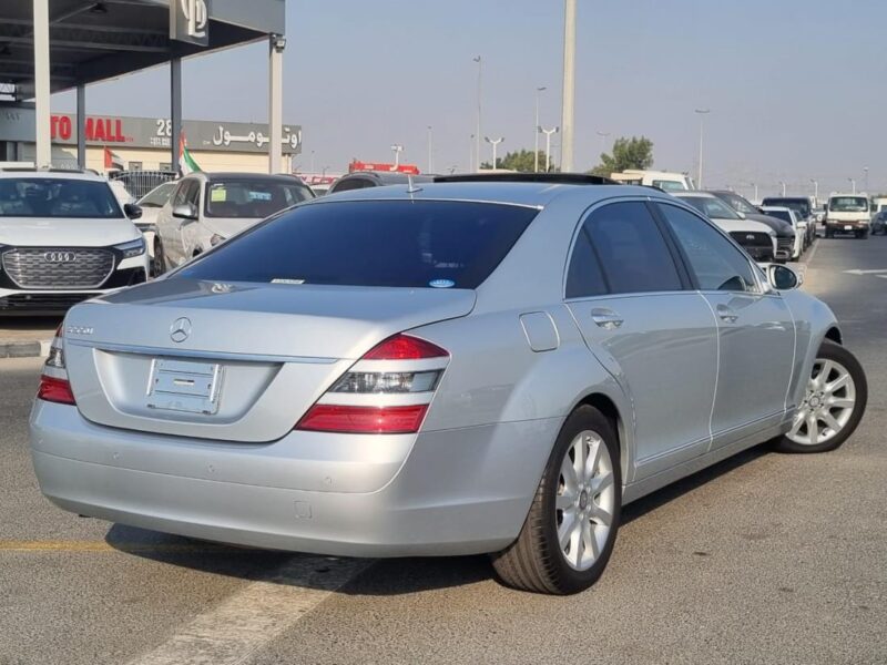 2008 Mercedes-Benz S 550 5.5 litre V8 Engine Silver Black