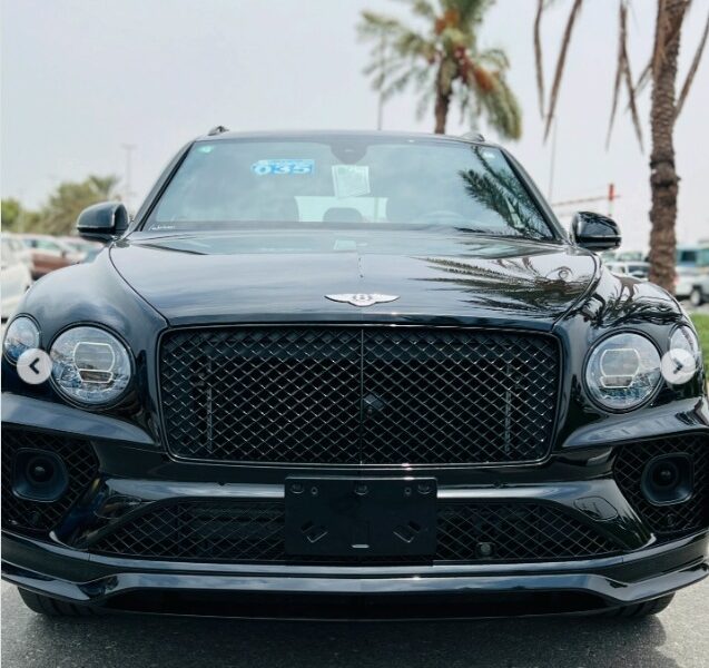 2023 BENTLEY BENTAYGA 4.0L Twin-Turbocharged V8 Black Beige CHASSIS GUARANTEE