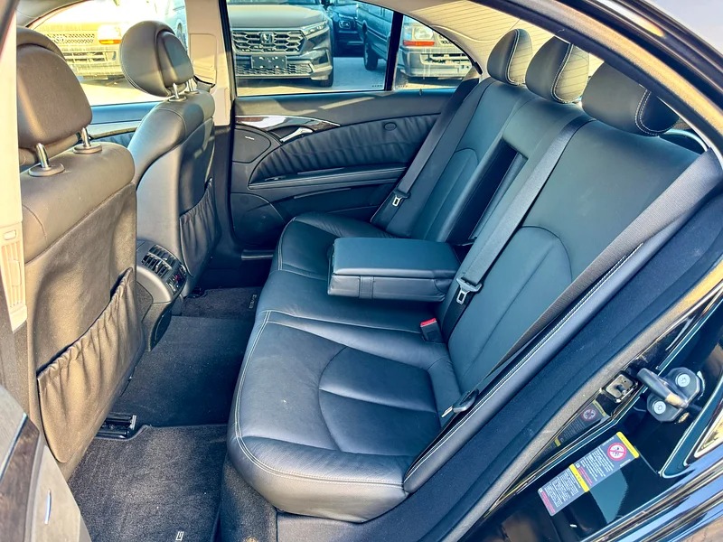 2008 Mercedes-Benz E-Class E 550 8 Cylinders Engine Black