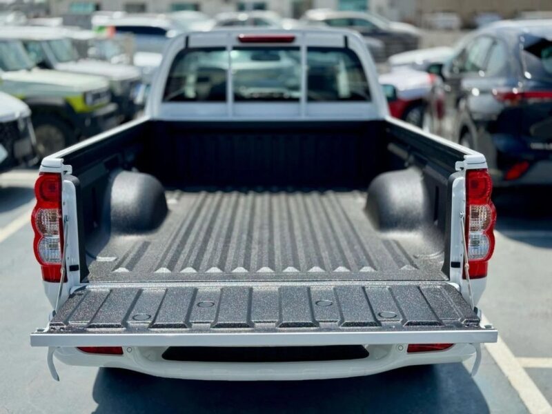 Great Wall Wingle Wingle 5 4X2 2025 GCC Specs White Black