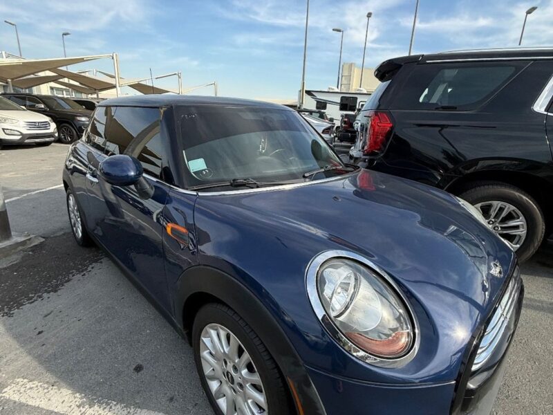 2015 Mini Cooper D Countryman 2.0L Petrol Blue Black Hatchback