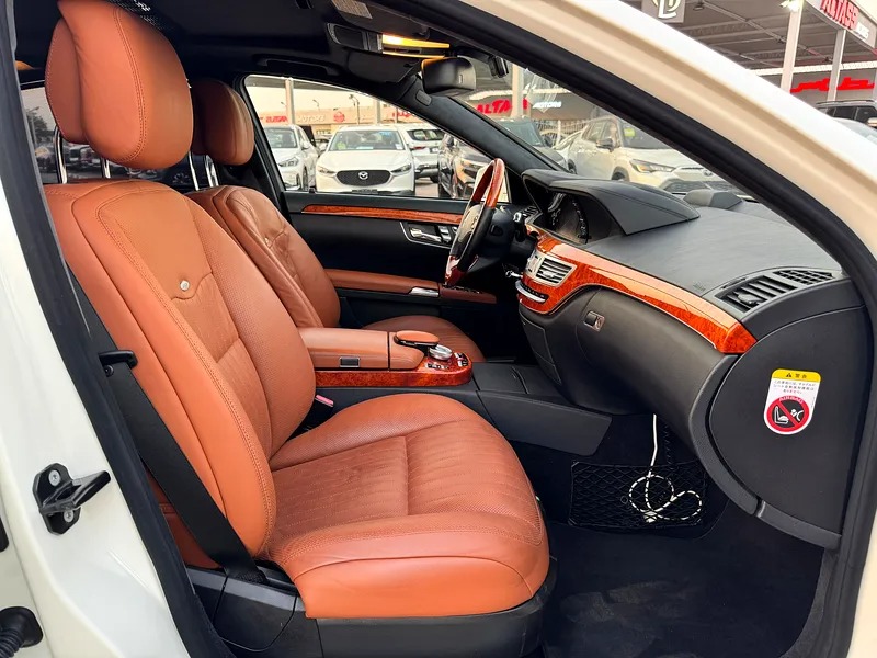 2008 Mercedes-Benz S-Class S 550 Excellent Condition White Brown