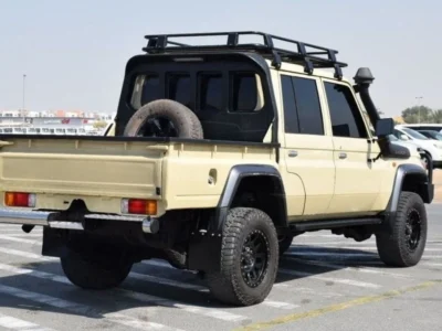 Toyota Land Cruiser Pick Up 4.5L 8 Cylinder 2017 4WD Diesel Manual Beige Grey