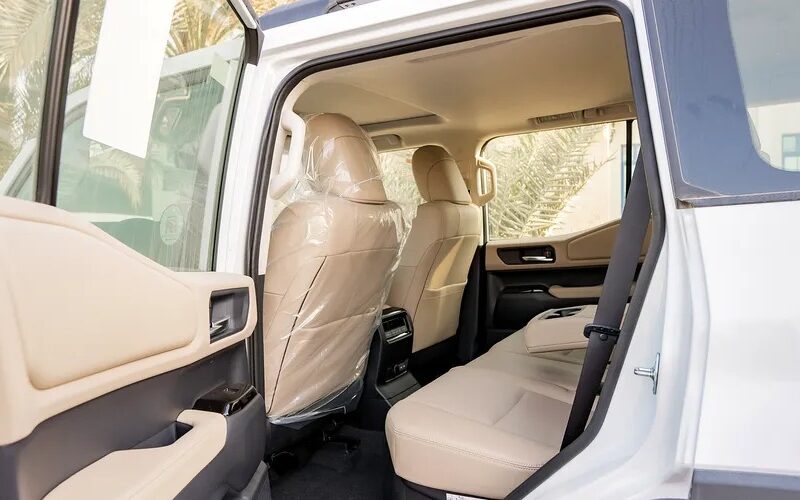 2025 Toyota Prado Other 4 Cylinder Engine White Beige GCC