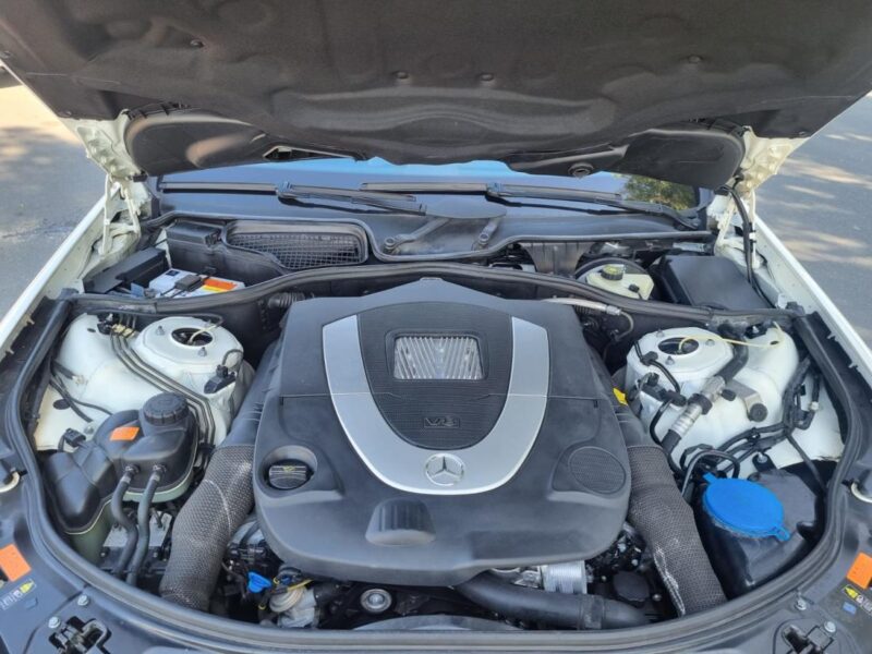 2007 Mercedes-Benz S 550 5.5 Liters 8 Cylinders V8 Engine WHITE BLACK