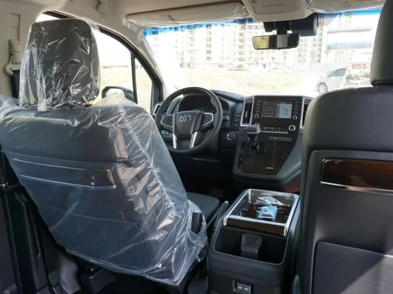 Toyota Granvia 2026 Toyota Granvia Premium 3.5L AT Petrol Black