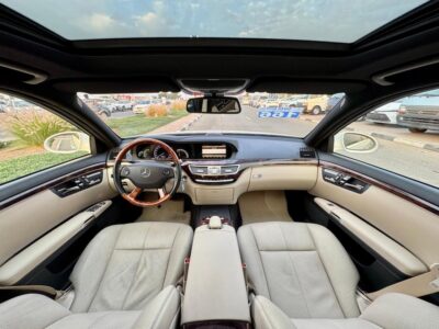 2007 Mercedes-Benz S 550 5.5-liter 8 Cylinder V8 Engine White Beige