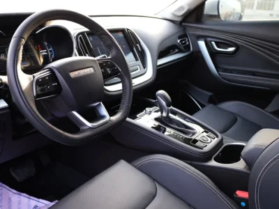 2023 Jetour X70 Comfort 4 Cylinder Engine GCC Specs White Black