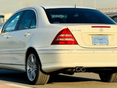 2006 Mercedes-Benz C-Class C230 V6 CLEAN CAR and Neat White Black