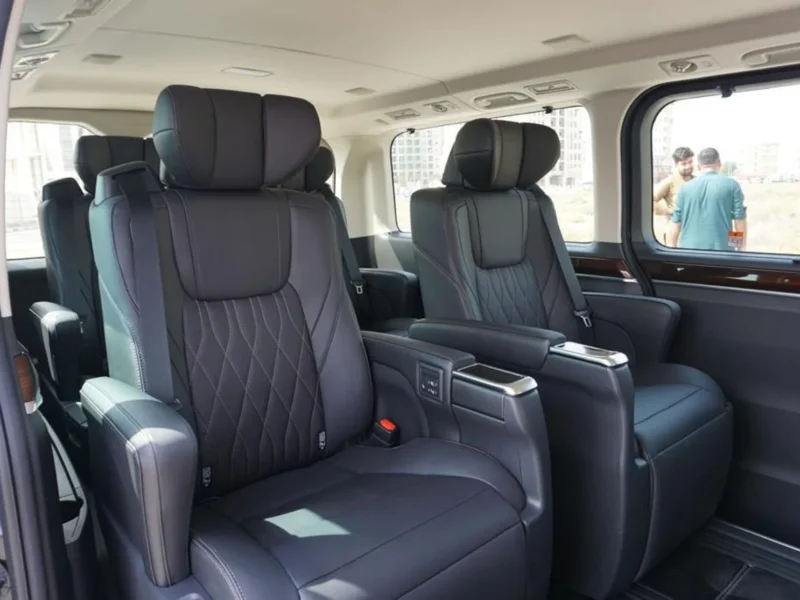 Toyota Granvia 2026 Toyota Granvia Premium 3.5L AT Petrol Black