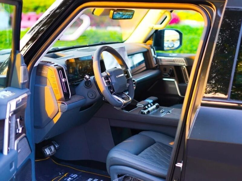 2025 Dongfeng M-Hero 917 / 1.5L Hybrid Plug-In GCC Specs Black