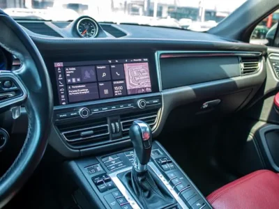 2020 Porsche Macan Standard 4 Cylinders Engine GCC Specs White Red