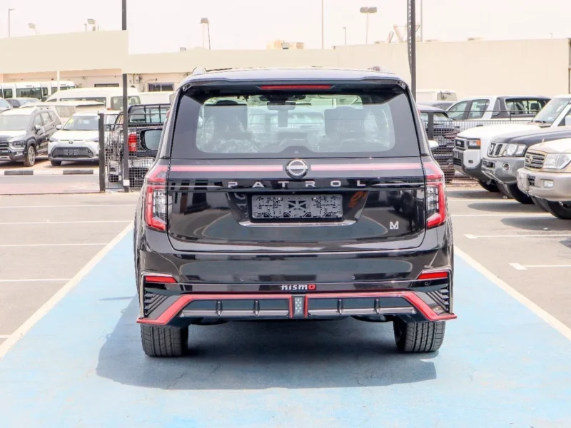 Nissan Patrol 2026 Nissan Patrol NISMO 3.5L Twin-Turbo Black Red