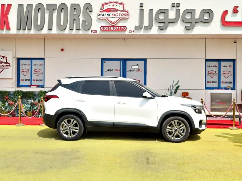 2023 Kia Seltos EX Full Option Neat and Clean Exterior White Black