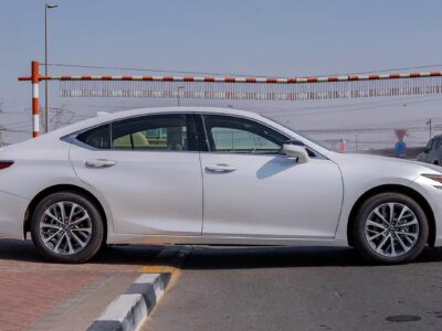 2025 Lexus ES HYBRID ES 300h 2.5L 4-Cylinder Hybrid White Tan