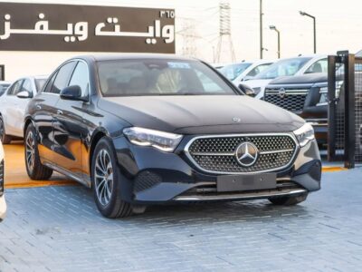 2025 Mercedes-Benz E200 2.0L Inline-4 Turbocharged Gasoline Black Beige