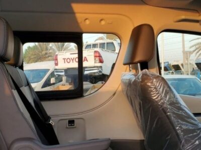 Toyota Hiace Commuter GL 2.8 litre MT Diesel 2026 White Grey