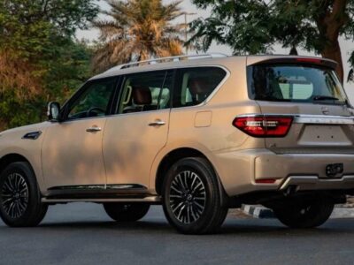 2022 Nissan Patrol SE Platinum 4.0L GCC Spec Gold Red