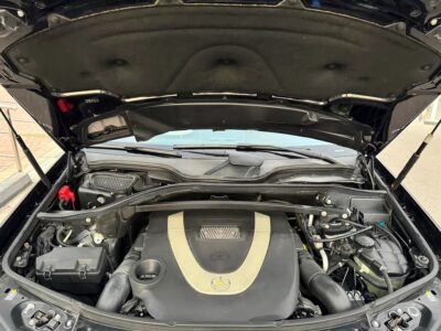 2012 Mercedes-Benz GL-Class GL 550 Black Excellent Condition