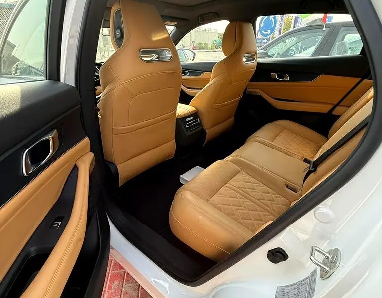 2025 Changan UNI-K Platinum 2.0L Turbo AWD Petrol White Tan