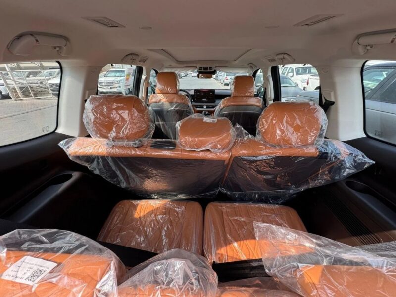 Tank 500 3.0L Petrol V6 4WD 2026 GCC Specs Black Tan