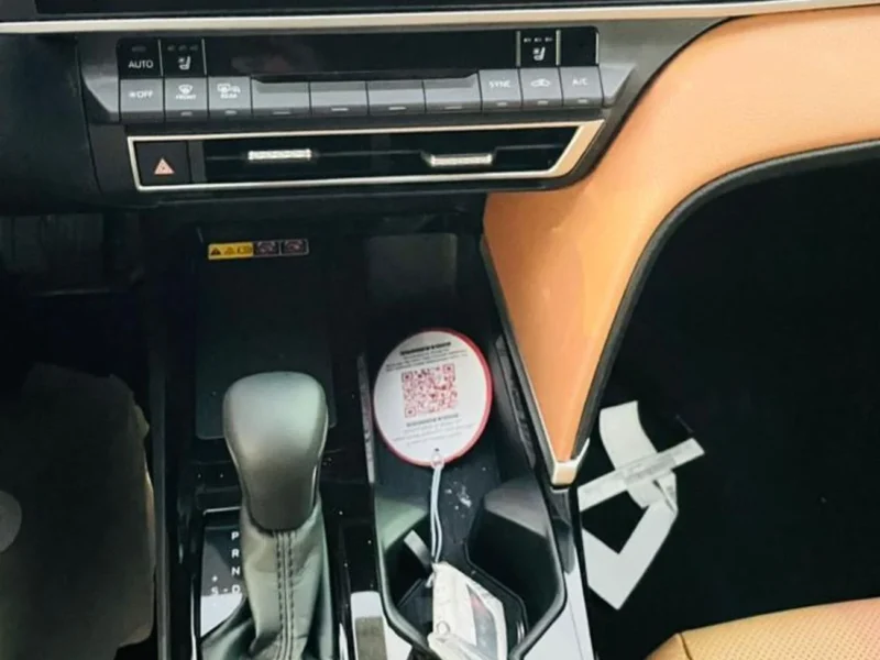 2025 Toyota Camry CAMRY 2.5 HYBRID GCC Specs Blue Tan