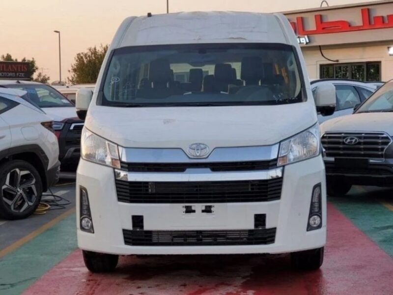Toyota Hiace Commuter GL 2.8 litre MT Diesel 2026 White Grey