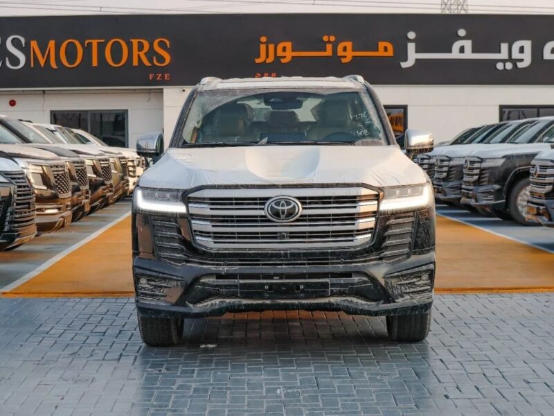 2025 Toyota Land Cruiser Toyota Land Cruiser 300 Series VXR 4.0L Black Beige