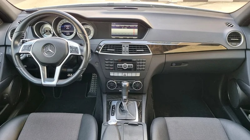 2013 Mercedes-Benz C-Class C350 White Black in Perfect Condition