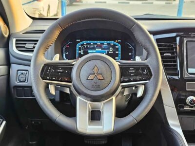 2025 Mitsubishi Montero Sport 3.0L 6 Cylinders Engine Black