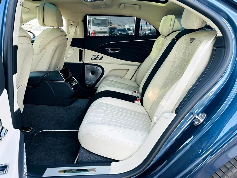2020 Bentley Flying Spur W12 Neat and Clean Car Blue Beige