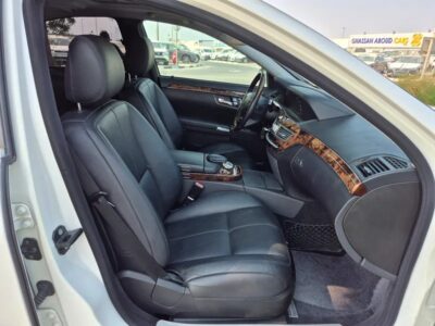 2006 Mercedes-Benz S-Class S 550 White Black in Perfect Condition