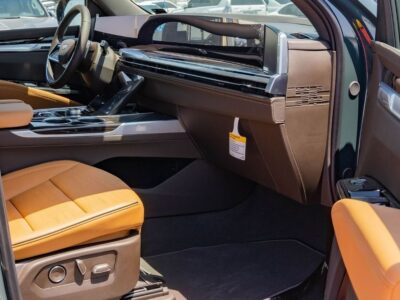 Cadillac Escalade 2025 Cadillac Escalade Premium Luxury 6.2L V8 AT Petrol Green Tan