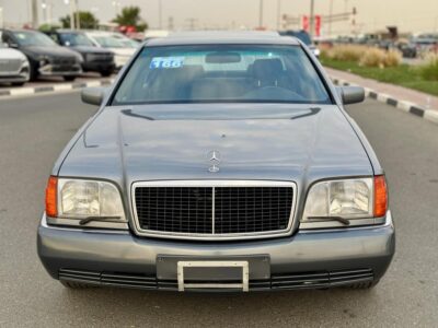 1992 Mercedes-Benz S 600 6.0 liters 12 Cylinders Engine Grey Black