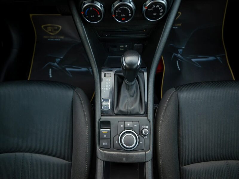 2021 Mazda CX-3 GS 4 Cylinder Engine GCC Specs Silver Black