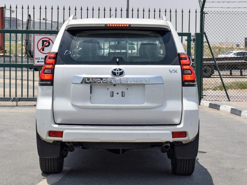 Toyota Prado TOYOTA PRADO VX 6 Cylinder MODEL 2023 White Grey