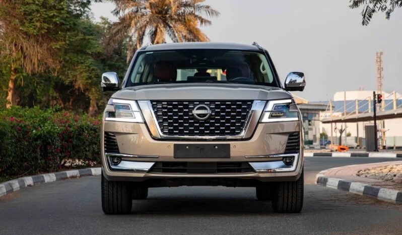 2022 Nissan Patrol SE Platinum 4.0L GCC Spec Gold Red