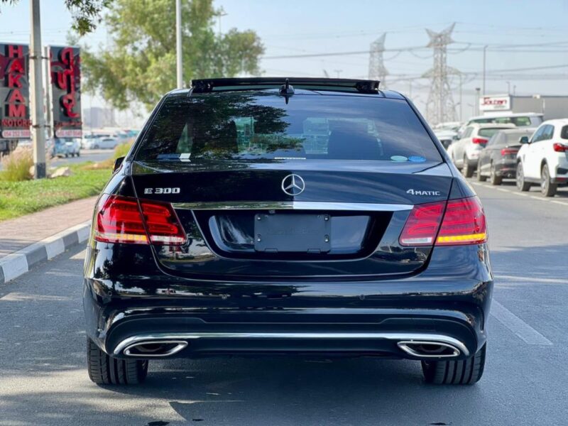 MERCEDES-BENZ E 300 3.5L V6 petrol engine Black Black 2015