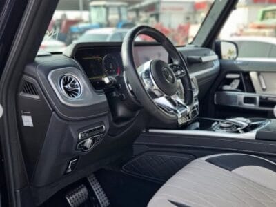 2022 MERCEDES-BENZ G63 FULL OPTION CHASSIS GUARANTEE Blue