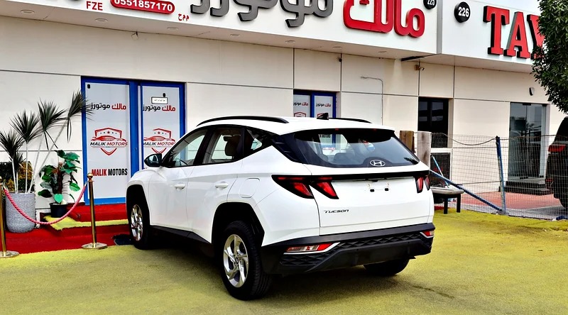 2022 Hyundai Tucson T-GDI Smart 4 Cylinder Engine GCC Specs White Black