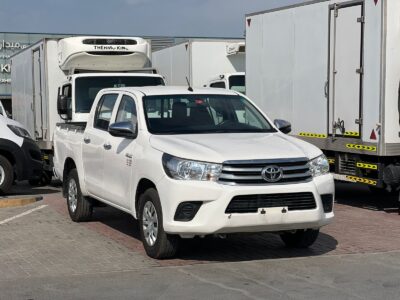 2021 Toyota Hilux 4X2 Manual GCC Specifications White Red