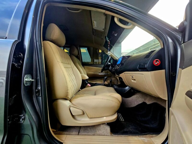 2015 Toyota Fortuner EXR V4 2.7L 4WD Grey Beige GCC Specs